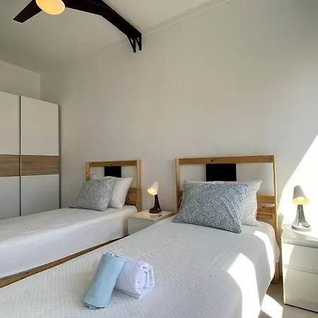 Pera Lounge By Coral Apartment